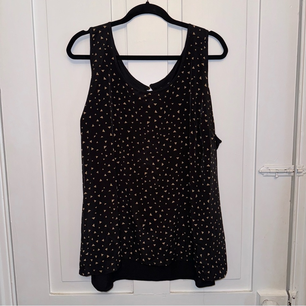 ✨lane bryant black & tan triangle top✨